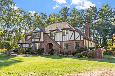 5 Stephanie Drive Pelham NH 03076