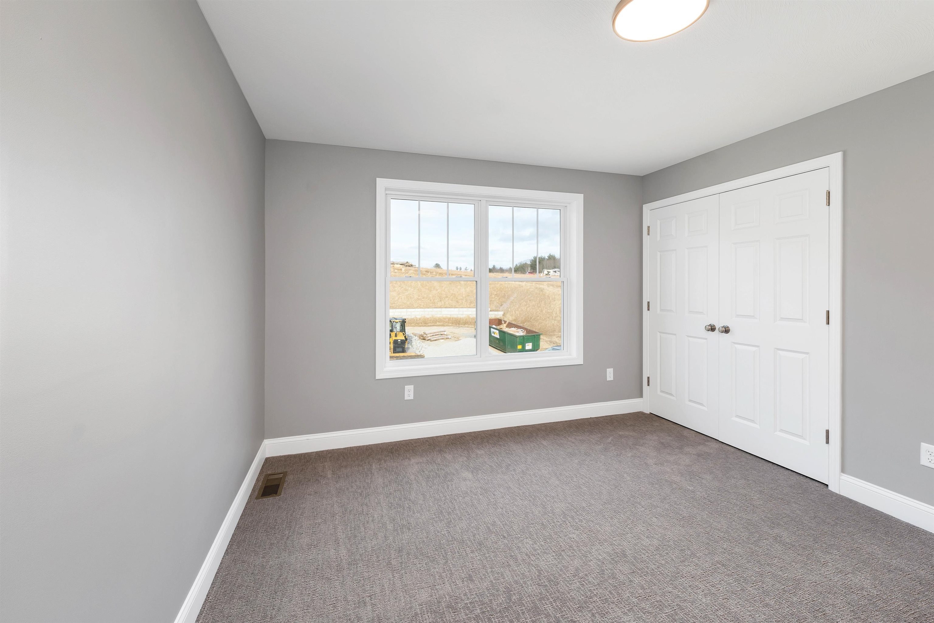 Concord, New Hampshire 03301, United States, 3 Bedrooms Bedrooms, ,3 BathroomsBathrooms,Residential,Pending,20466