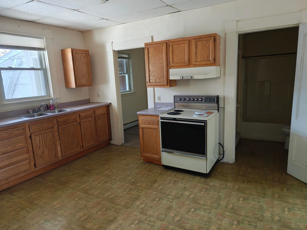 Photo of 75 W Main Street, Littleton, NH 03561 (MLS # 5083401)