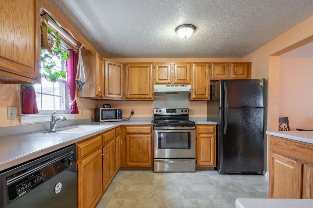 Photo of 56 Durham Road #17, Dover, NH 03820 (MLS # 5085440)