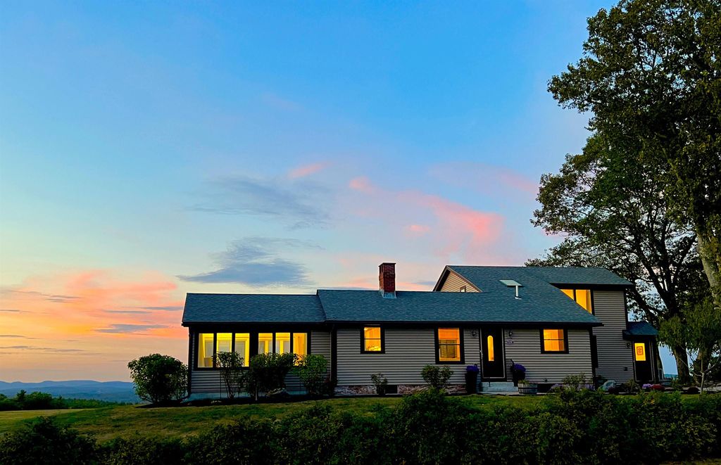 Photo of 152 Evans Road, Barnstead, NH 03218 (MLS # 5081720)