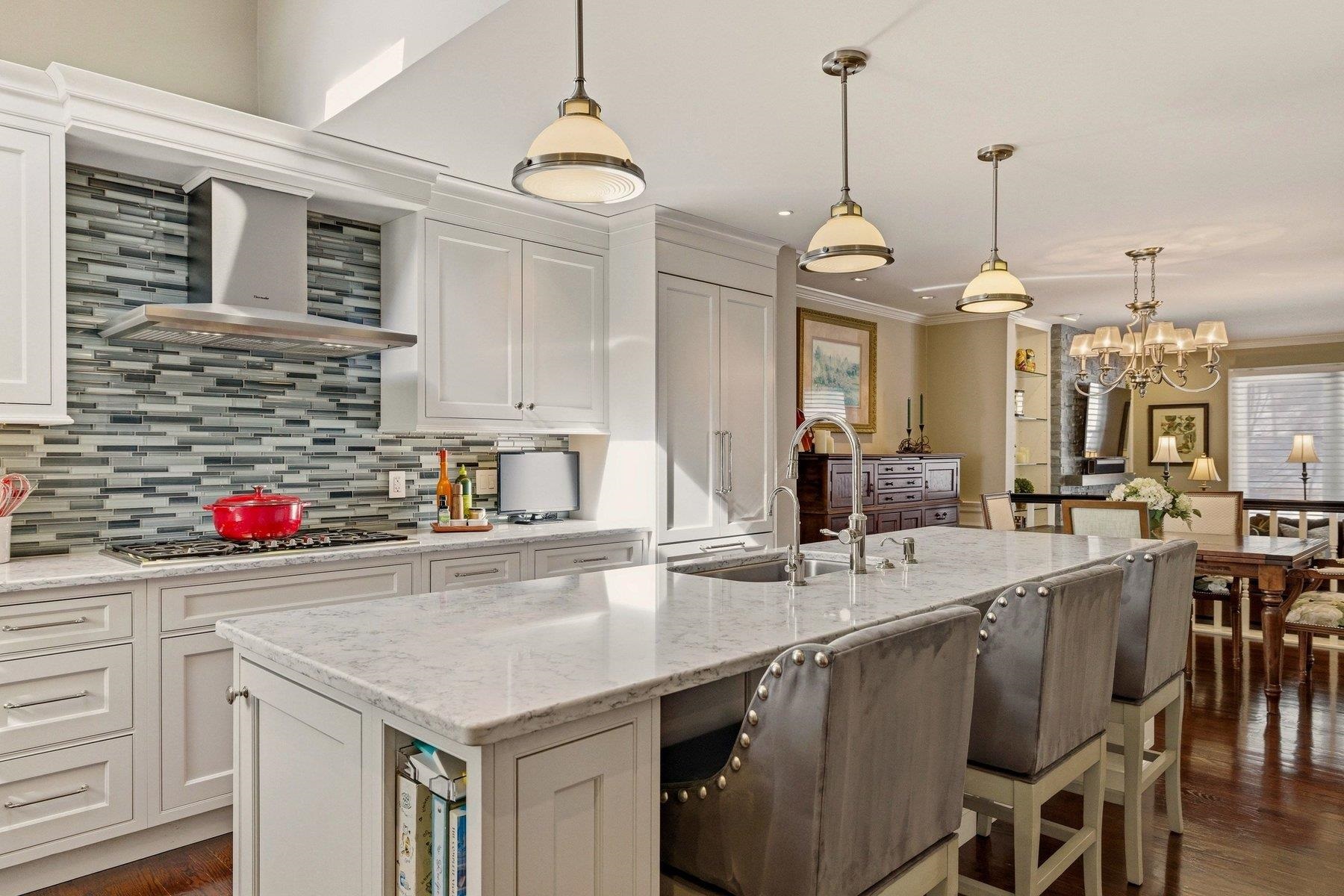 579 Sagamore Avenue 60