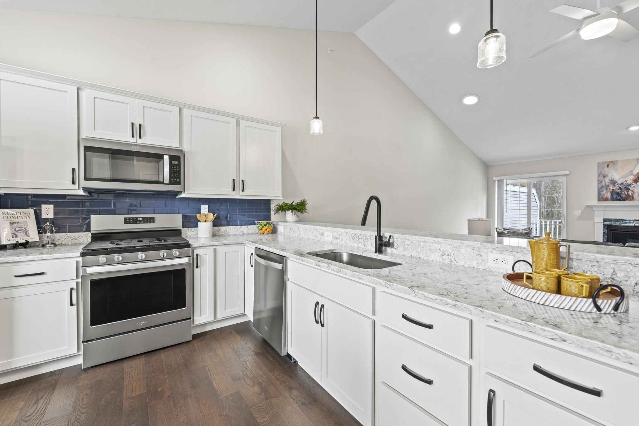 1 Remington Drive 904C