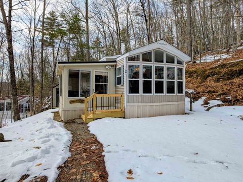 34 Upper Meadows Road (aka Unit 85} Holderness NH 03245