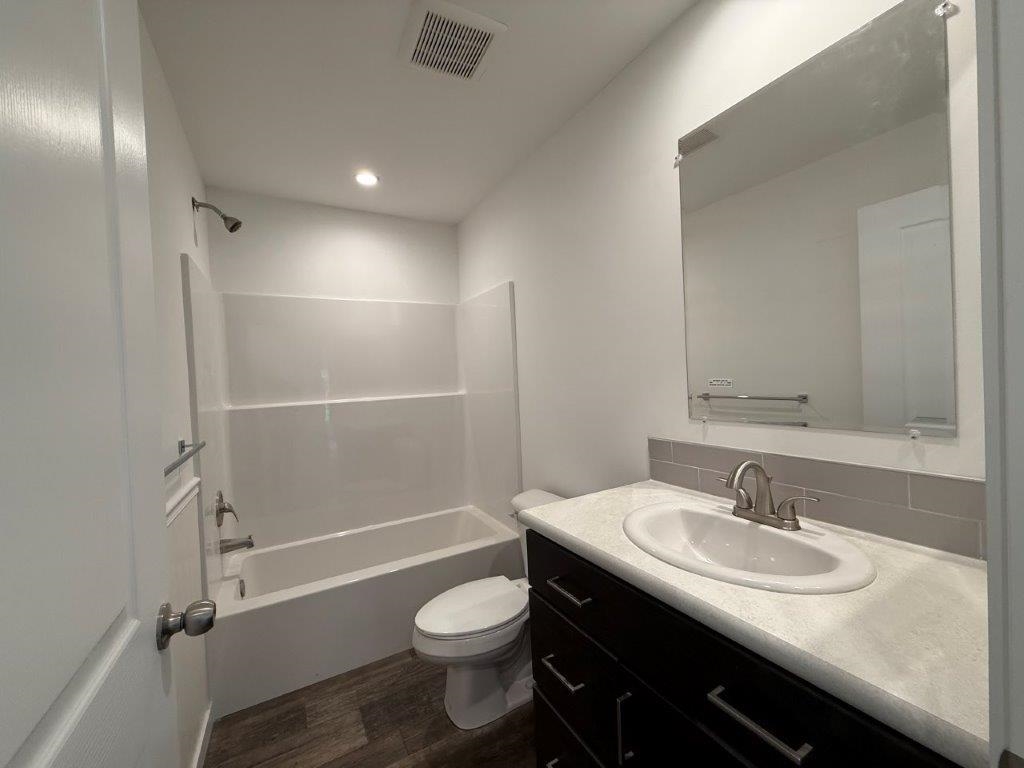 0 Dove and Hawk Lane