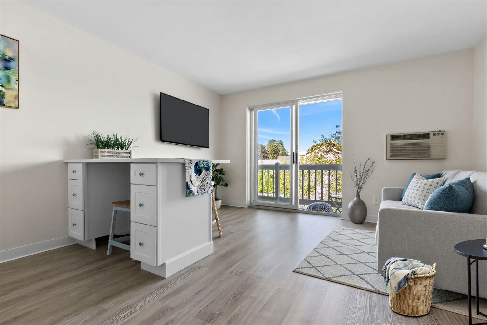 550 Winnacunnet Road 319