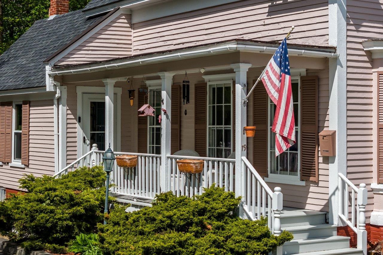 19 Sheridan Avenue