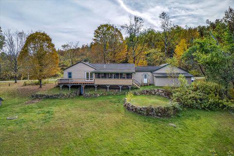 1243 Summit Road Mount Holly VT 05758
