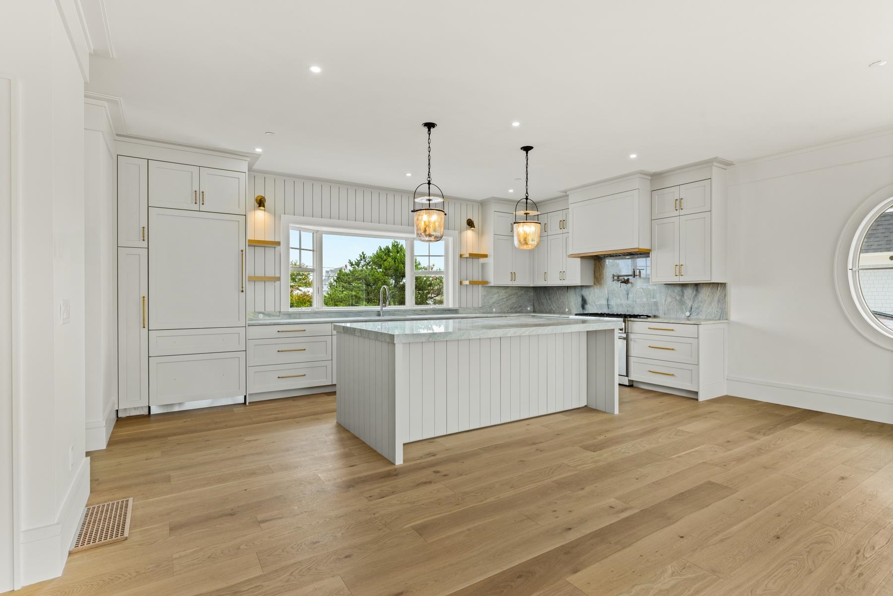 1215 Ocean Boulevard