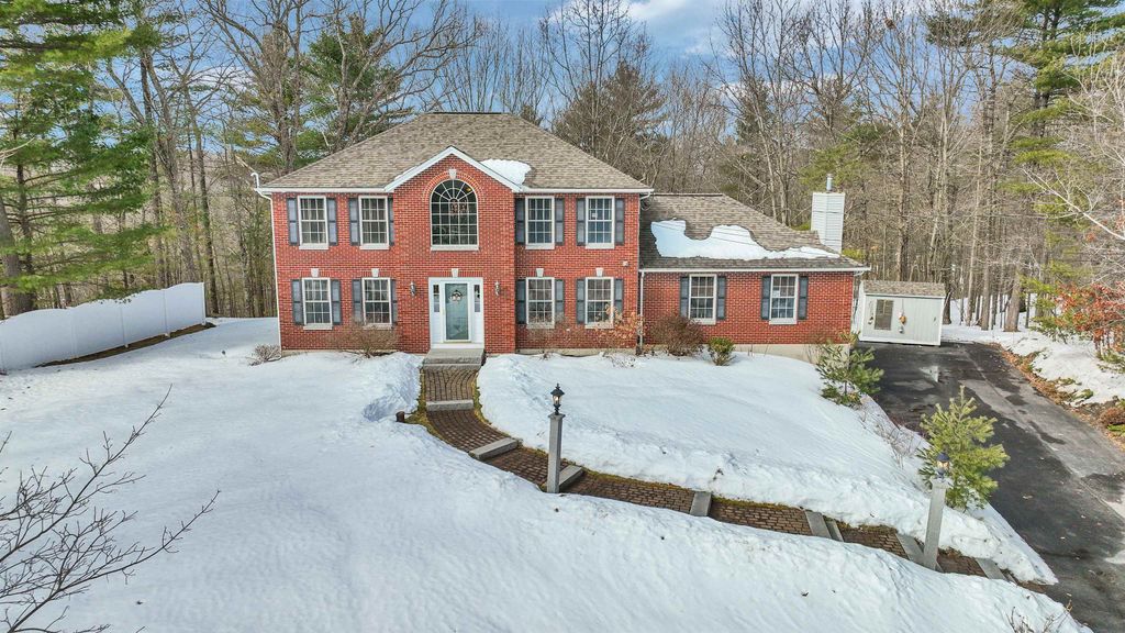 Photo of 9 Quarry Road, Hooksett, NH 03106 (MLS # 5078889)