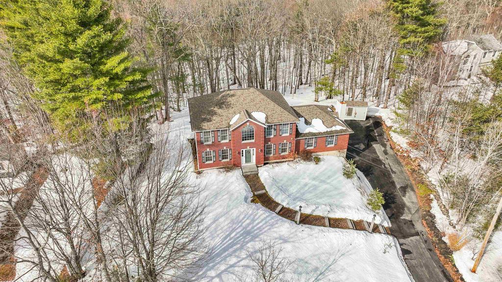 Photo of 9 Quarry Road, Hooksett, NH 03106 (MLS # 5078889)
