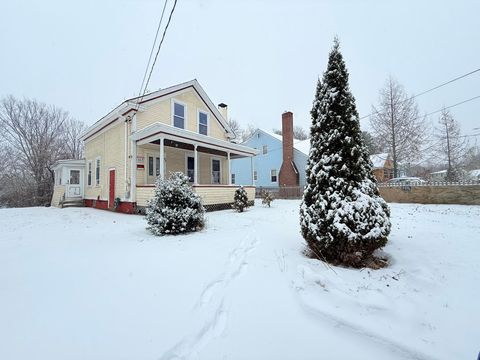 63 W Terrace Street Claremont NH 03743