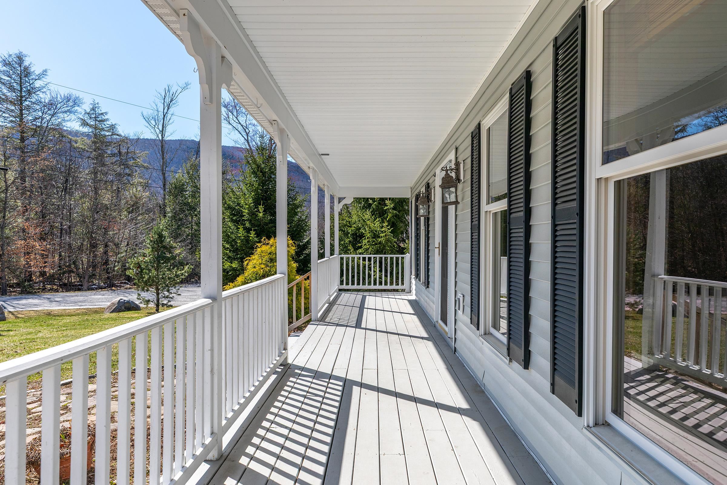 360 Mending Walls Road