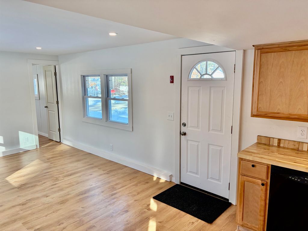 Photo of 7 Skyline Drive, Concord, NH 03303 (MLS # 5072408)