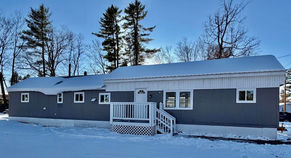 Photo of 7 Skyline Drive, Concord, NH 03303 (MLS # 5072408)