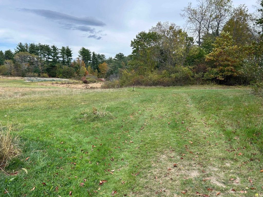 Photo of 182 Drinkwater Road, Kensington, NH 03833 (MLS # 5071960)