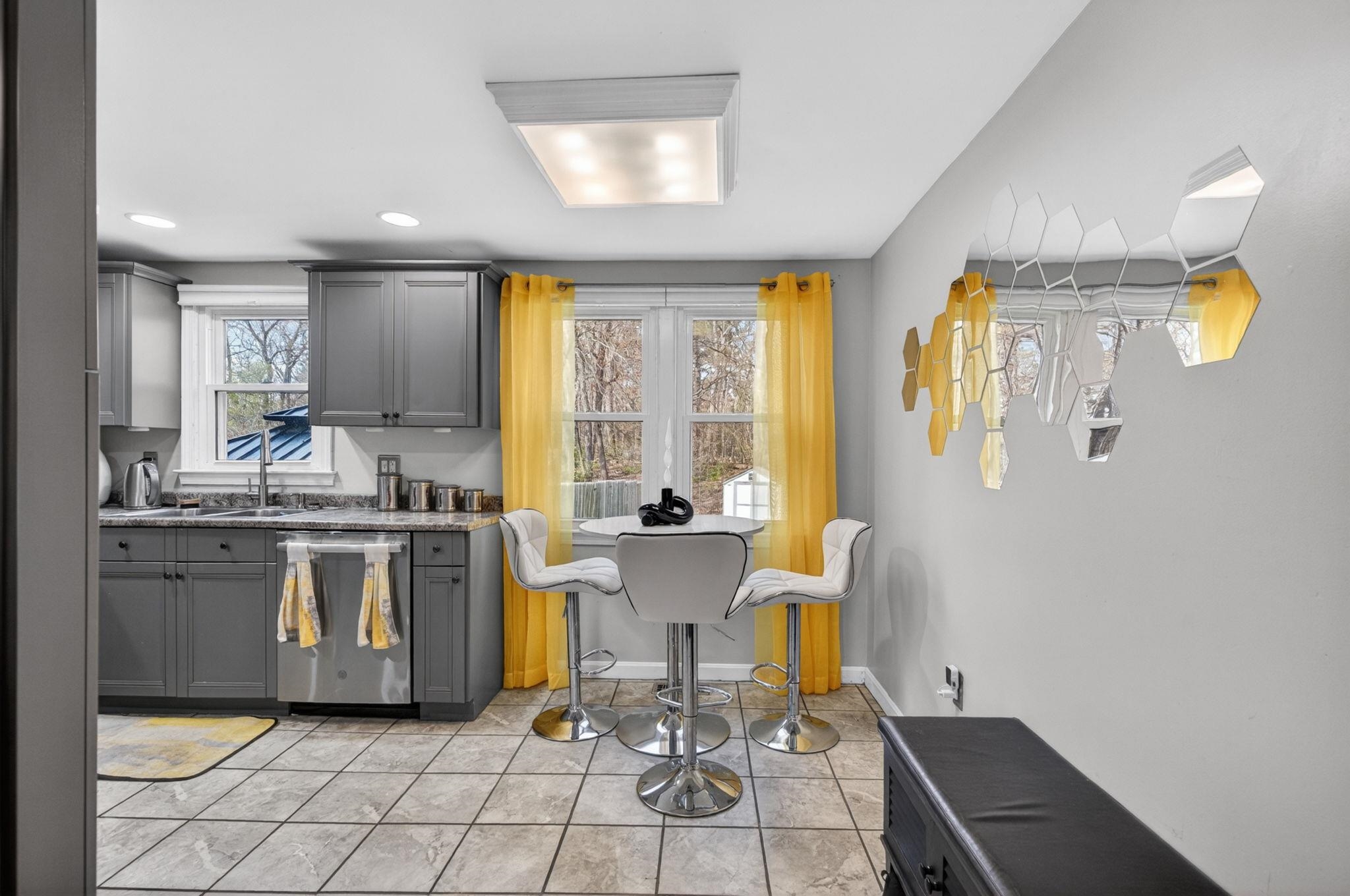 23 Juniper Road R
