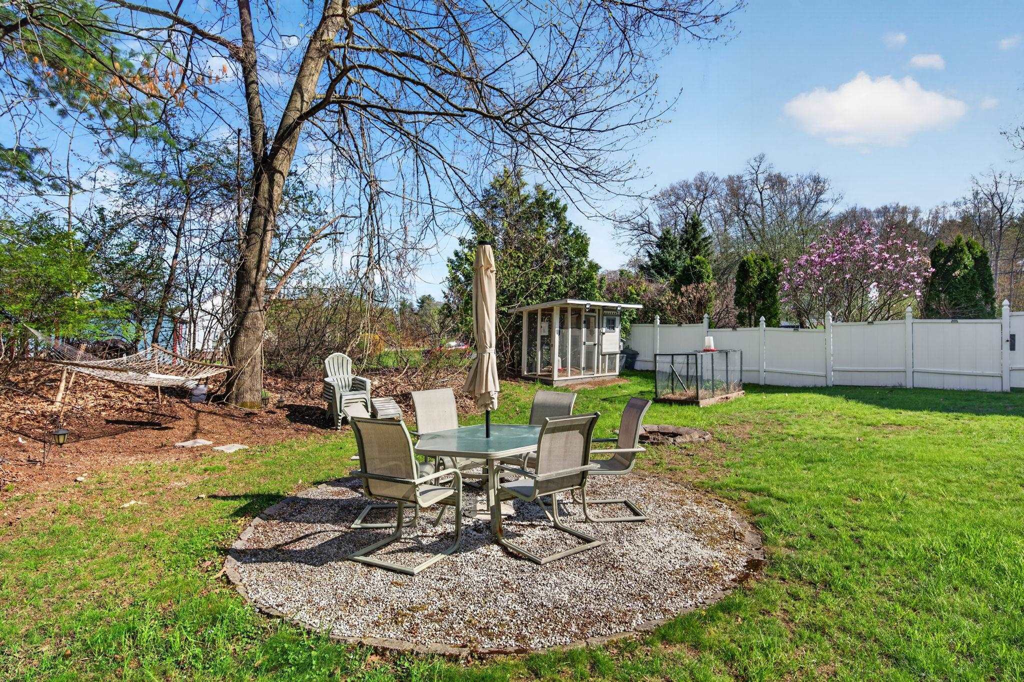 23 Juniper Road R