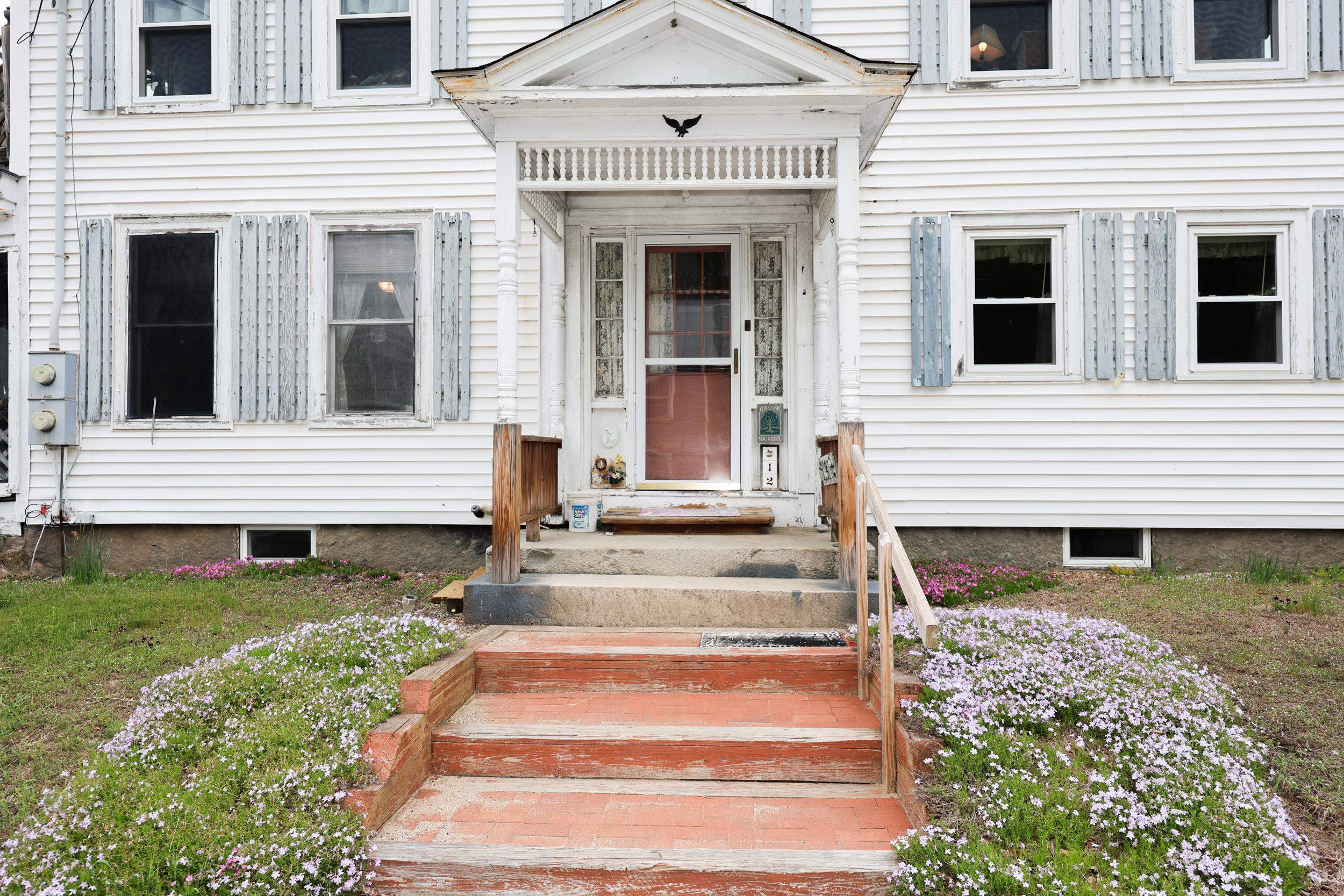 12 Old Deerfield Road