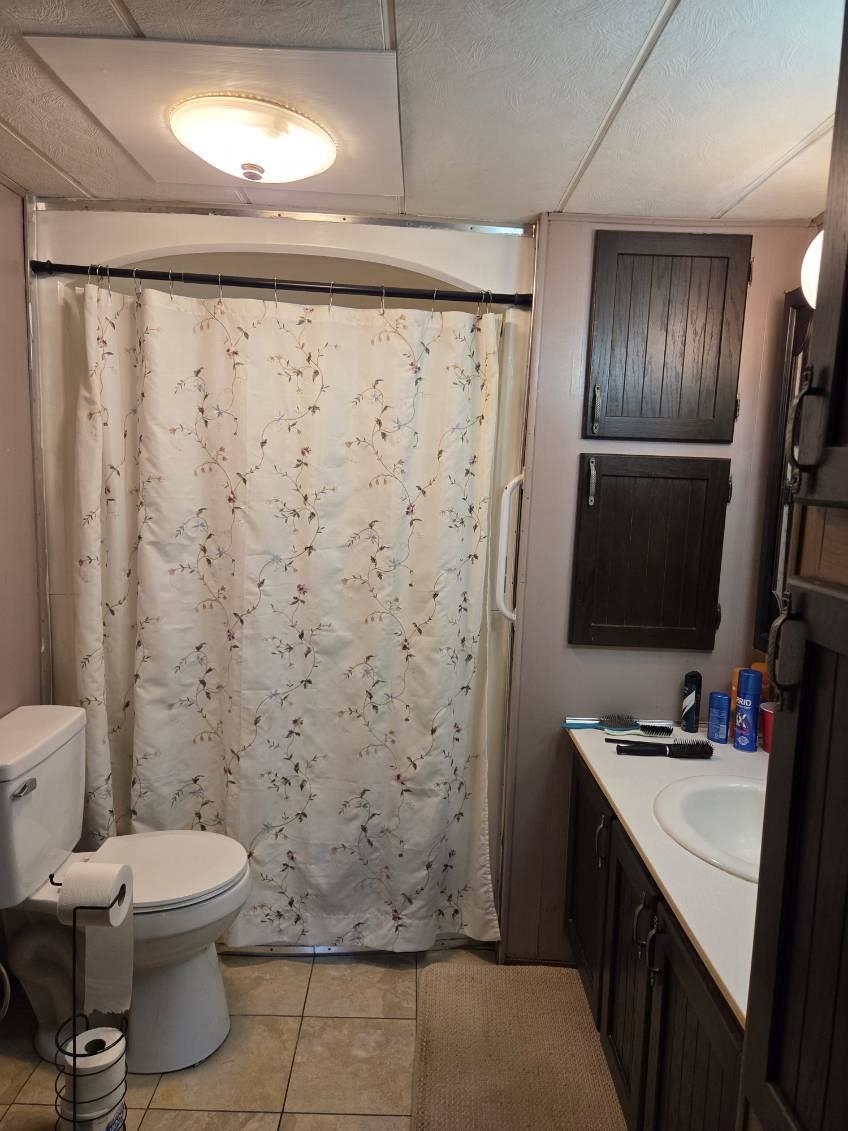 Epping, New Hampshire 03042, United States, 2 Bedrooms Bedrooms, ,1 BathroomBathrooms,Residential,Active,196064