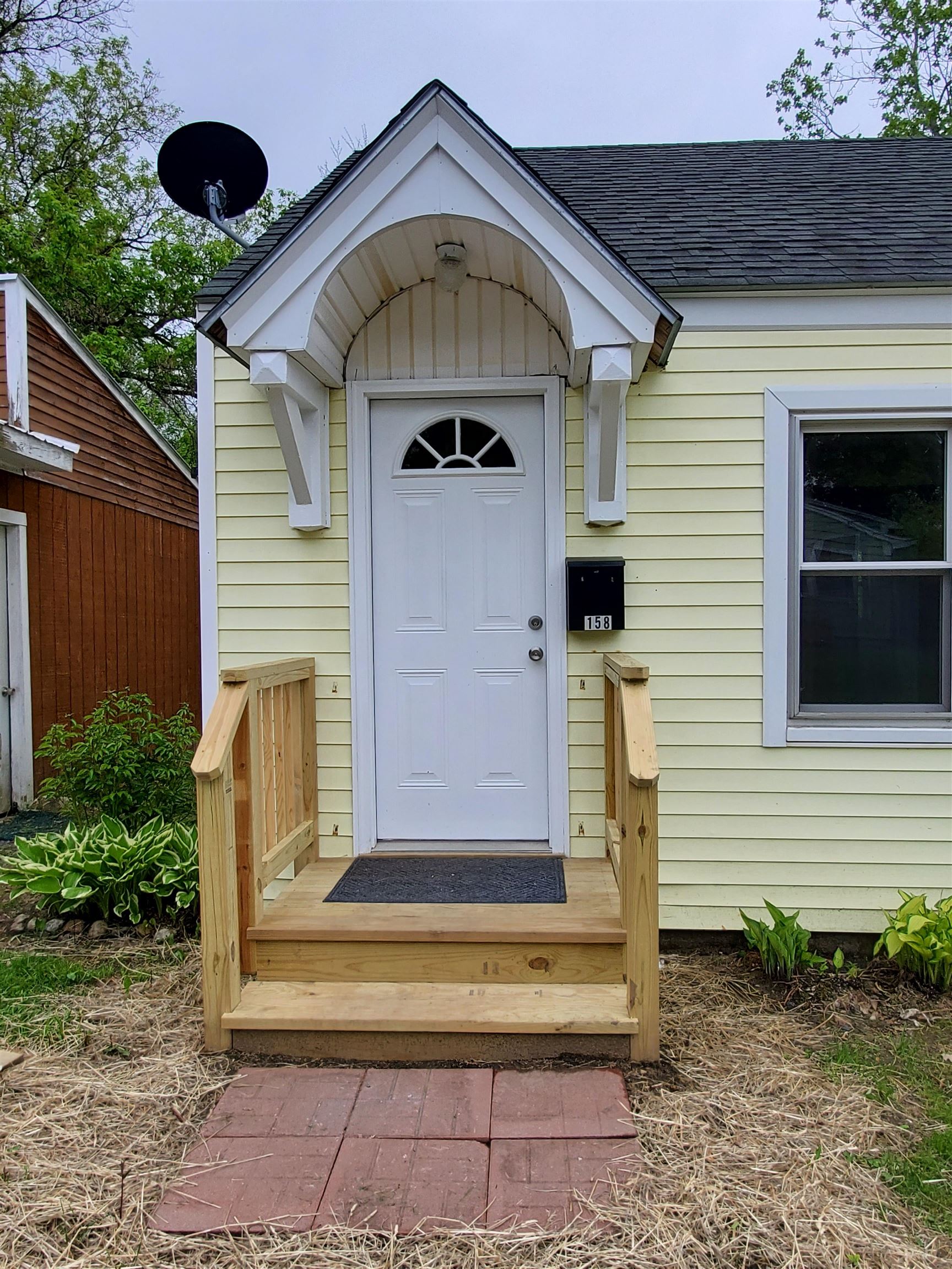 158 Costa Avenue