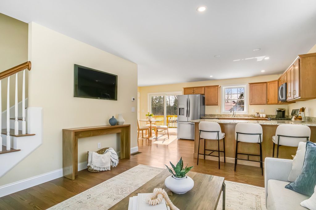 Photo of 10 Violette Drive #17, Epping, NH 03042 (MLS # 5088241)