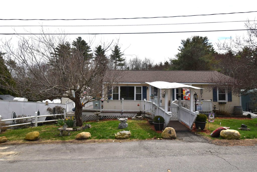 Photo of 4 Independence Avenue, Kingston, NH 03848 (MLS # 5085915)