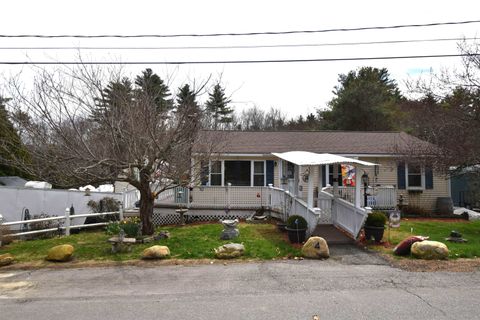 4 Independence Avenue Kingston NH 03848