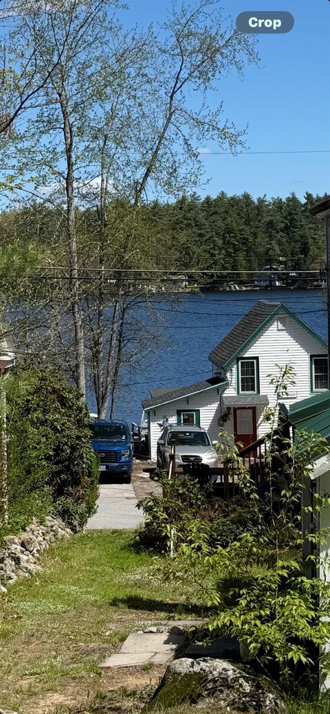 Photo of 6 Milford Street, Amherst, NH 03031 (MLS # 5087710)