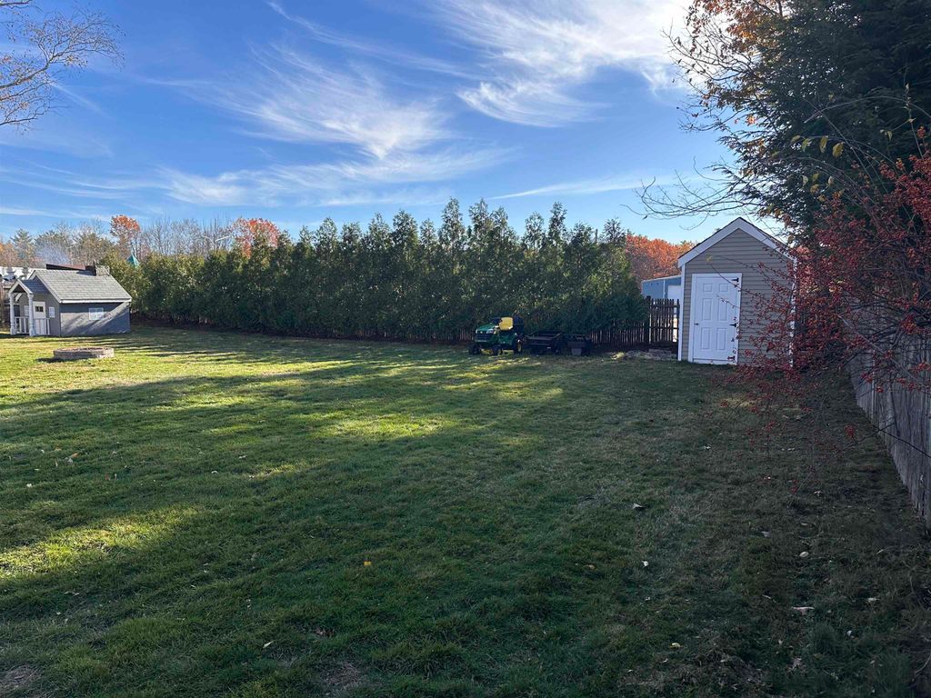 Photo of 17 Walton Road, Plaistow, NH 03865 (MLS # 5071758)