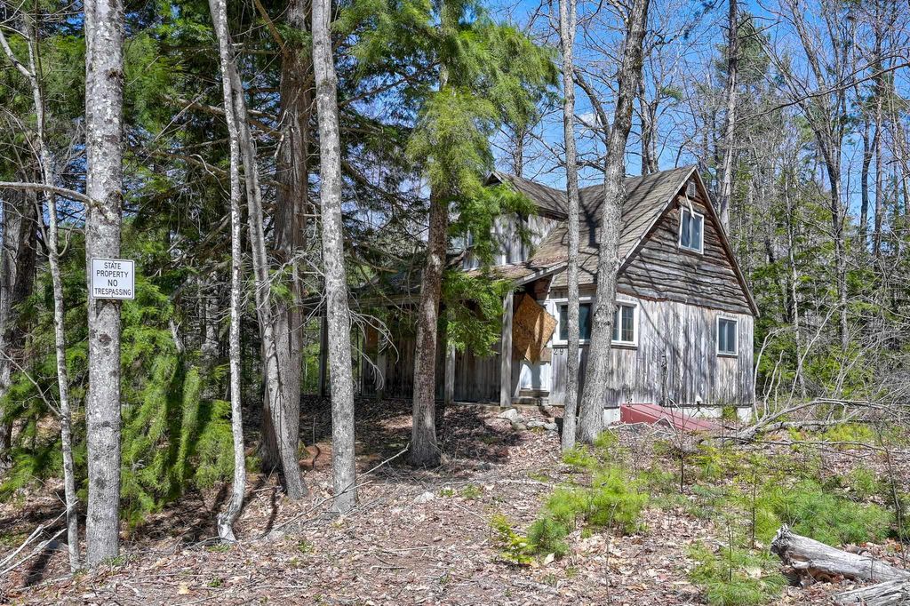 Photo of 29 Hawk Road, Conway, NH 03860 (MLS # 5086164)