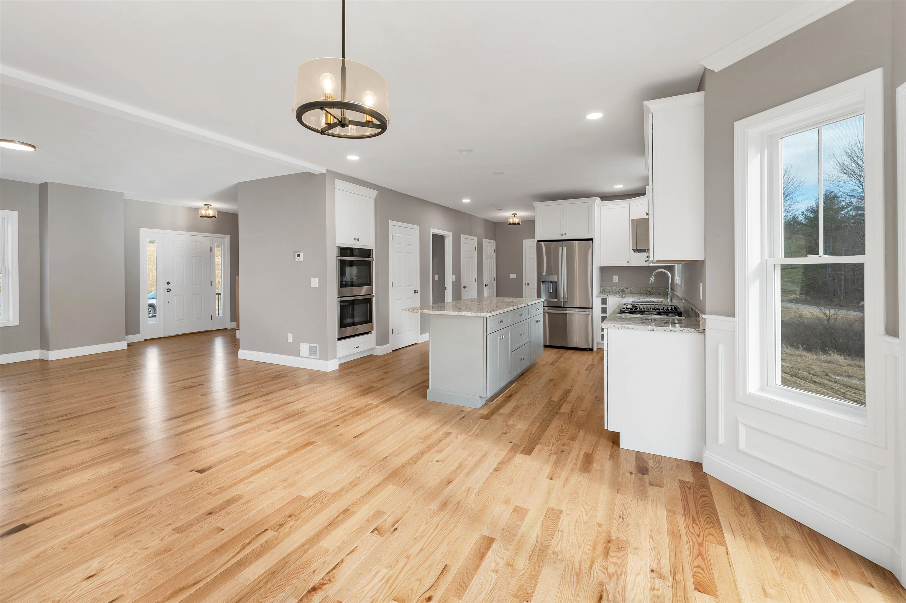 Concord, New Hampshire 03301, United States, 3 Bedrooms Bedrooms, ,3 BathroomsBathrooms,Residential,Pending,20458