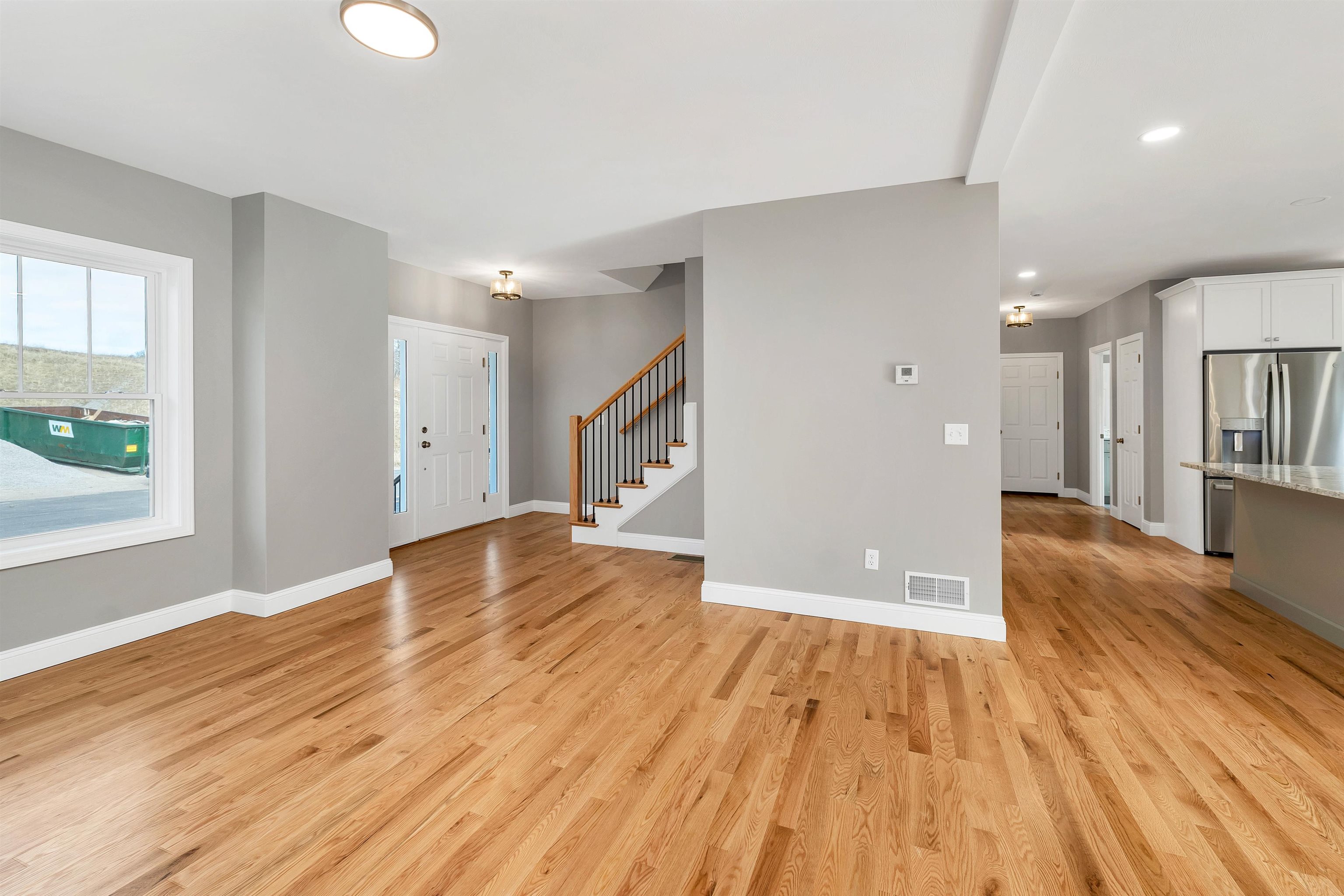 Concord, New Hampshire 03301, United States, 3 Bedrooms Bedrooms, ,3 BathroomsBathrooms,Residential,Pending,20458