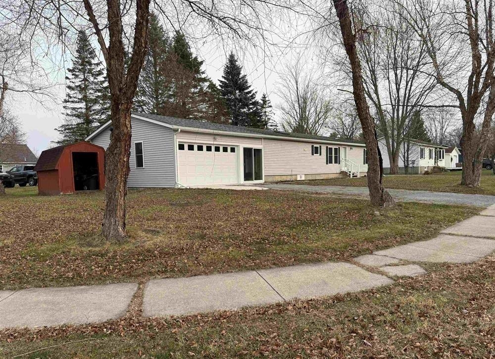 Vergennes, Vermont 05491, United States, 3 Bedrooms Bedrooms, ,2 BathroomsBathrooms,Residential,Pending,29046