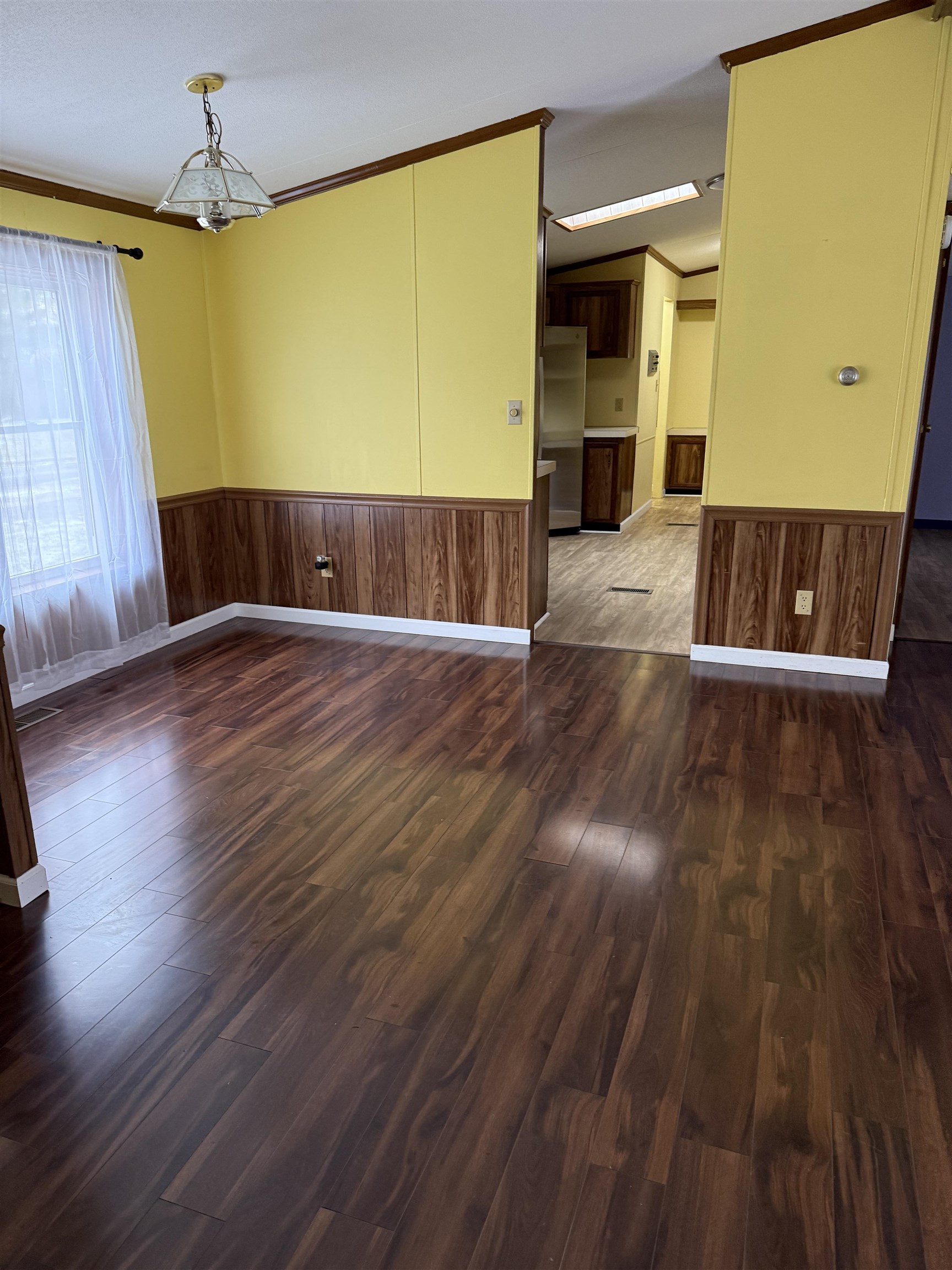 Vergennes, Vermont 05491, United States, 3 Bedrooms Bedrooms, ,2 BathroomsBathrooms,Residential,Pending,29046