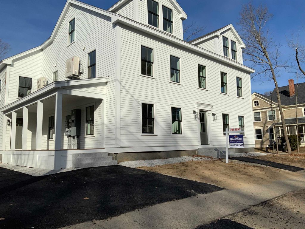 Photo of 75 Court #2C Street, Exeter, NH 03833 (MLS # 5070674)