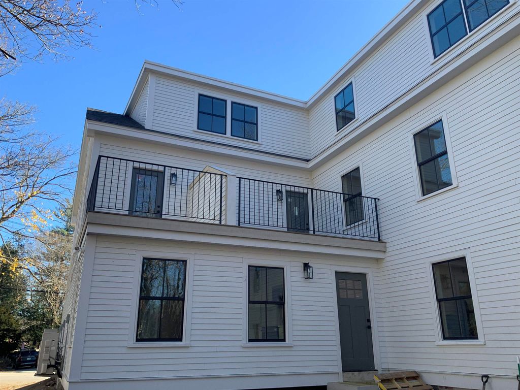 Photo of 75 Court #2C Street, Exeter, NH 03833 (MLS # 5070674)