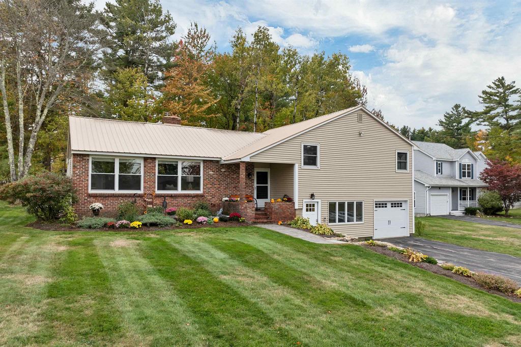 Photo of 71 Annis Drive #1, Gilford, NH 03249 (MLS # 5067124)