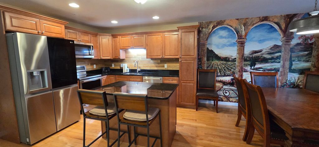 Photo of 65 Fordway Extension #6, Derry, NH 03038 (MLS # 5066706)