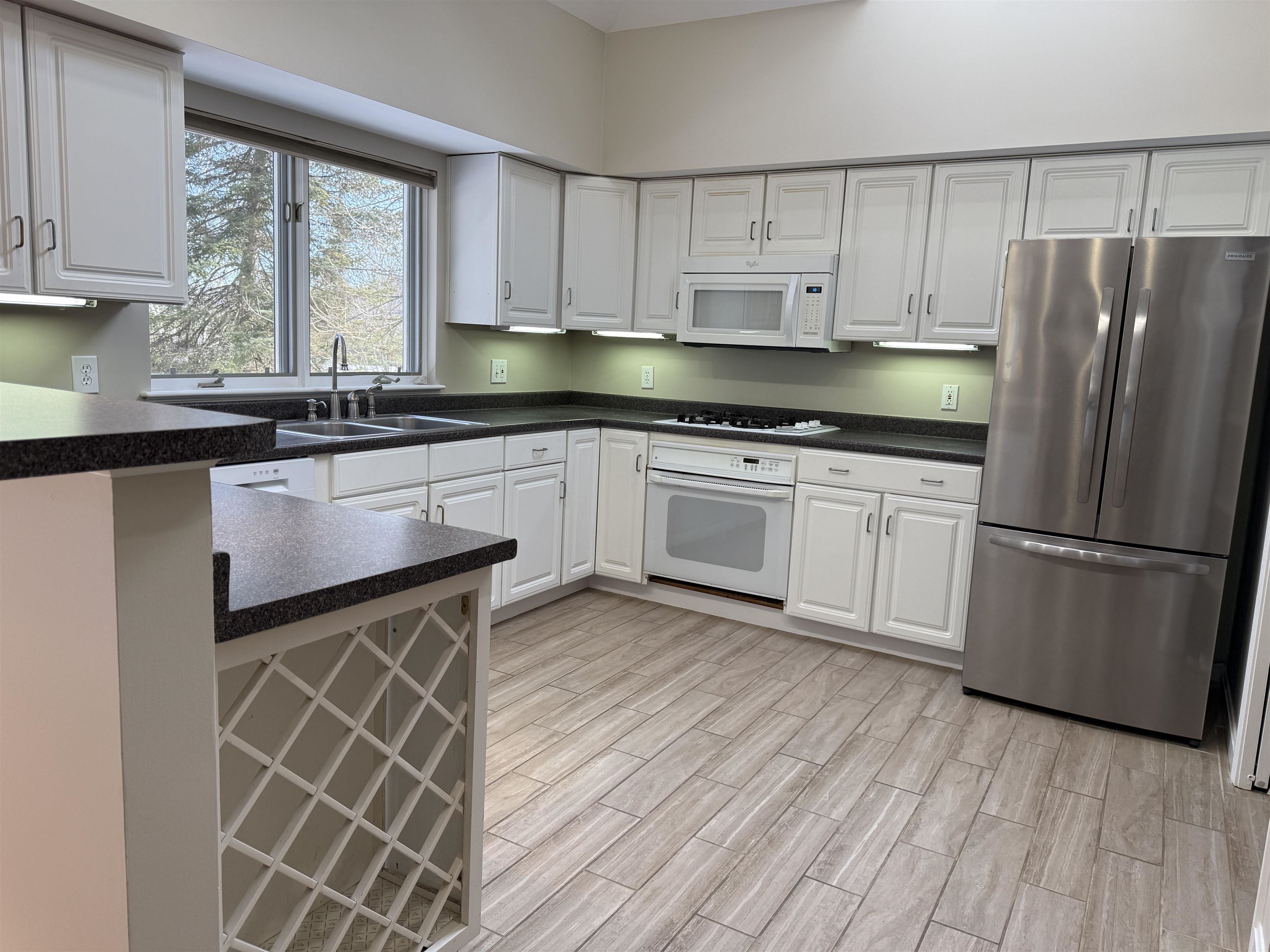 16 Sterling Springs Road