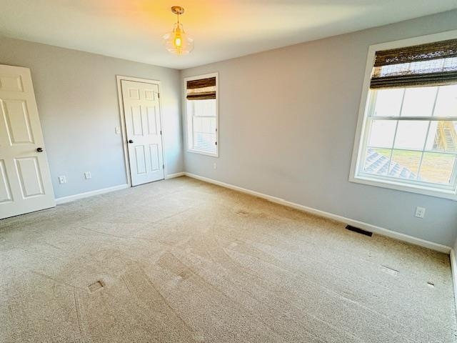 Epping, New Hampshire 03042, United States, 2 Bedrooms Bedrooms, ,2 BathroomsBathrooms,Residential,Pending,109018