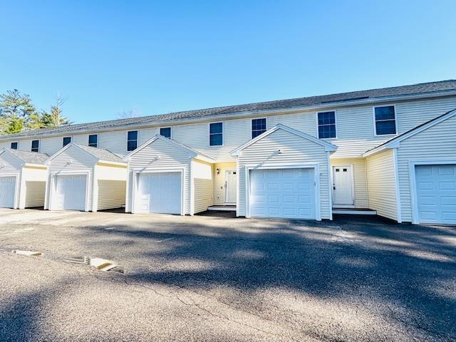 Epping, New Hampshire 03042, United States, 2 Bedrooms Bedrooms, ,2 BathroomsBathrooms,Residential,Pending,109018