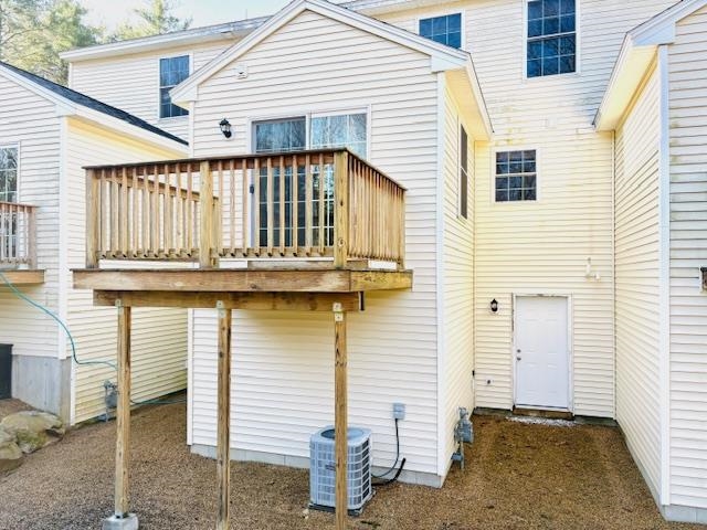 Epping, New Hampshire 03042, United States, 2 Bedrooms Bedrooms, ,2 BathroomsBathrooms,Residential,Pending,109018