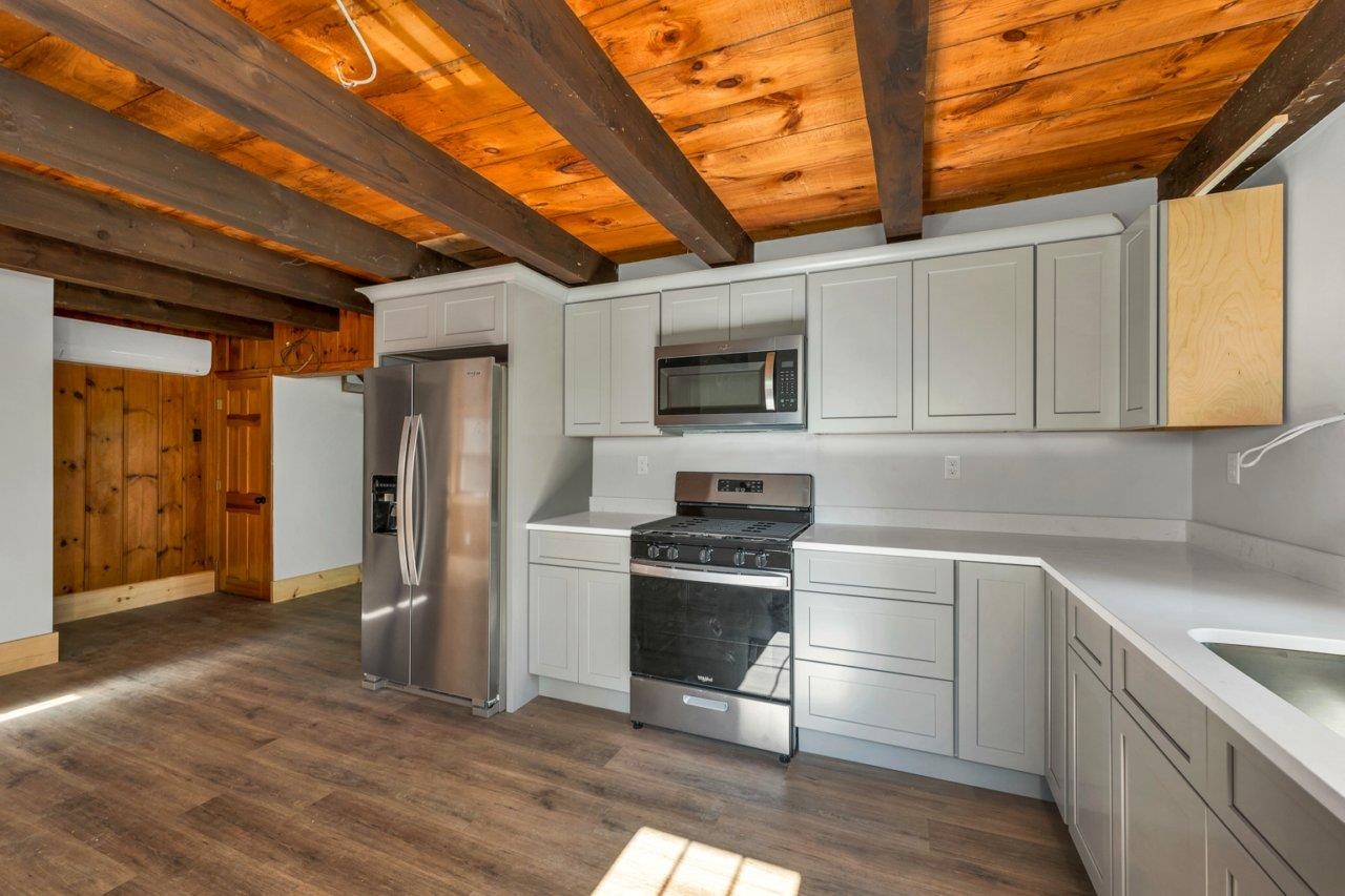 Barnstead, New Hampshire 03225, United States, 3 Bedrooms Bedrooms, ,2 BathroomsBathrooms,Residential,Active,190480