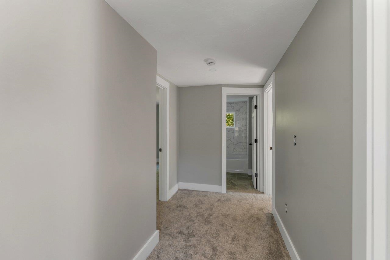 Barnstead, New Hampshire 03225, United States, 3 Bedrooms Bedrooms, ,2 BathroomsBathrooms,Residential,Active,190480