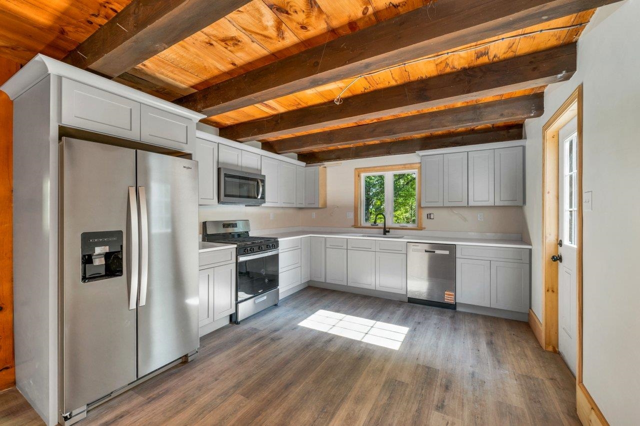 Barnstead, New Hampshire 03225, United States, 3 Bedrooms Bedrooms, ,2 BathroomsBathrooms,Residential,Active,190480