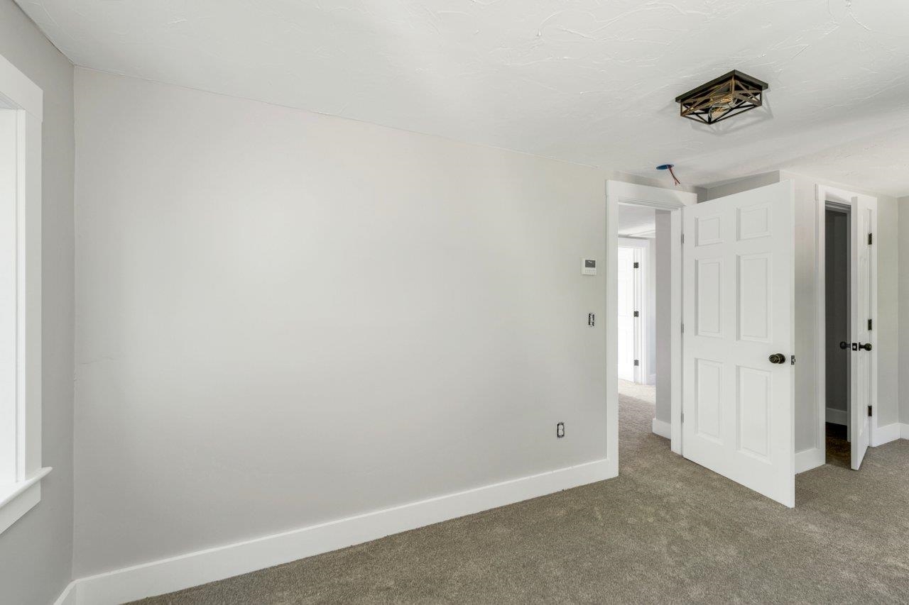 Barnstead, New Hampshire 03225, United States, 3 Bedrooms Bedrooms, ,2 BathroomsBathrooms,Residential,Active,190480