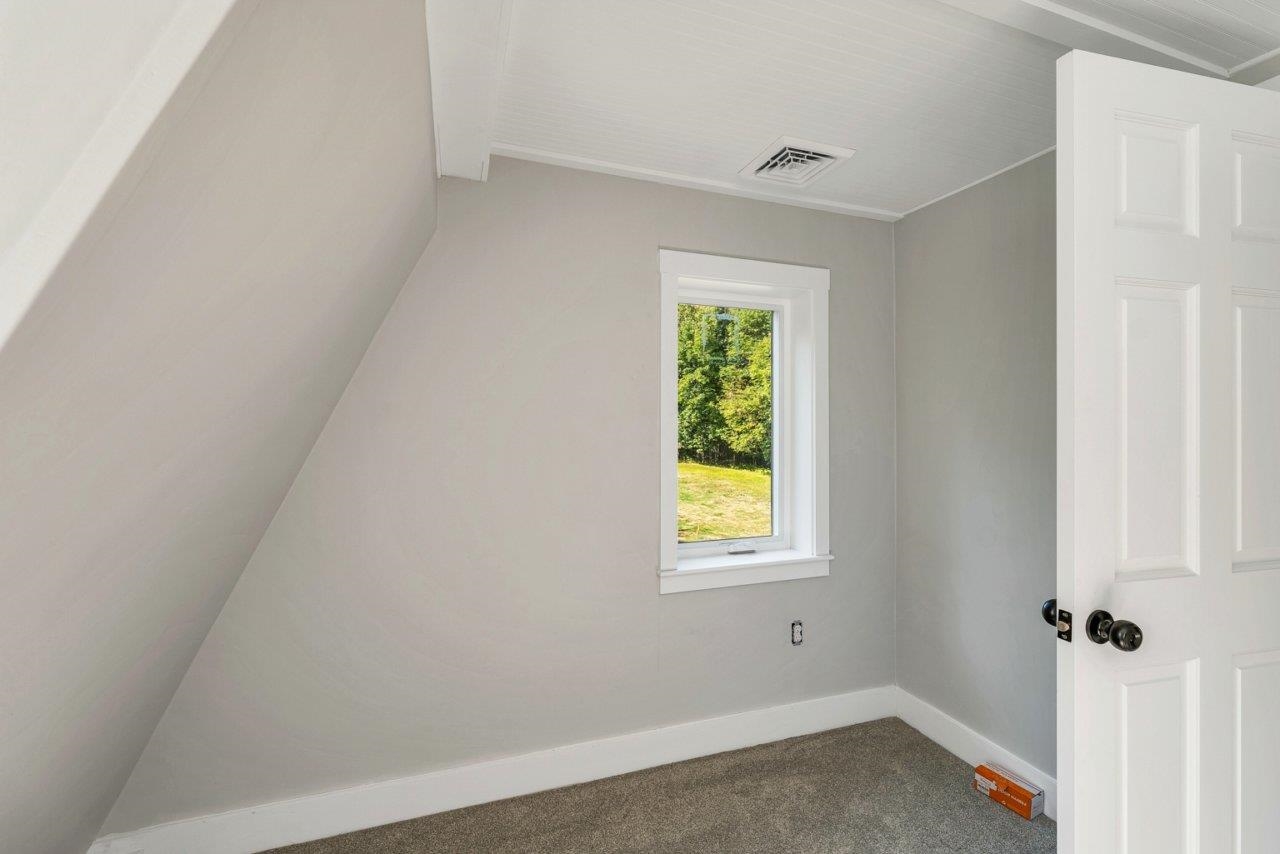 Barnstead, New Hampshire 03225, United States, 3 Bedrooms Bedrooms, ,2 BathroomsBathrooms,Residential,Active,190480