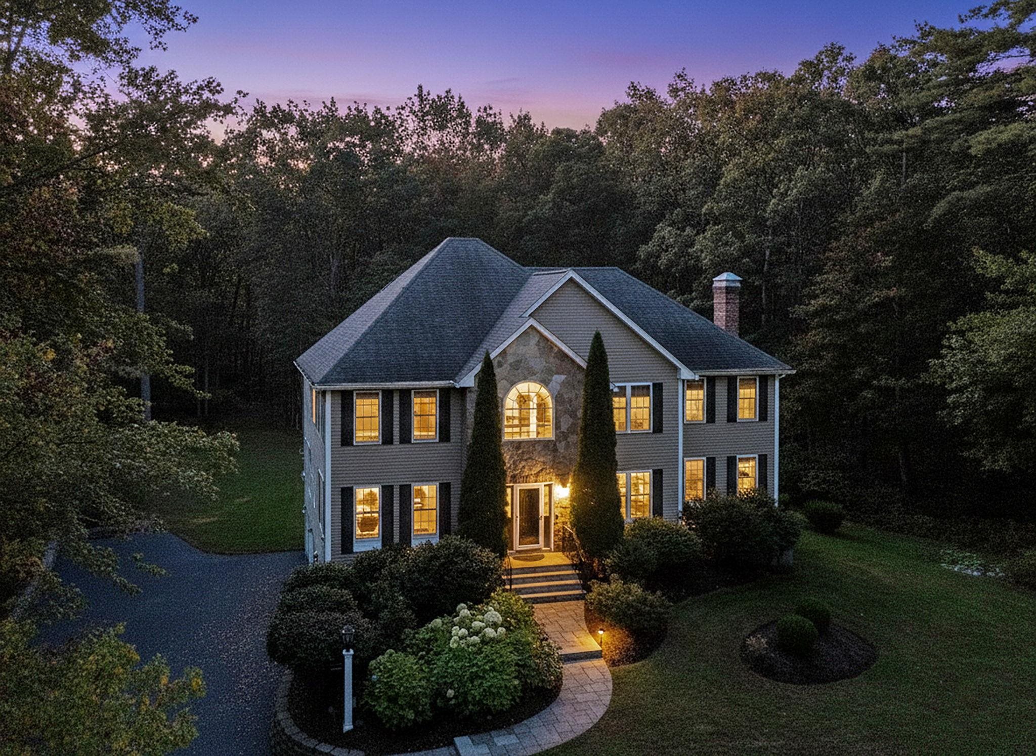 11 Surrey Lane