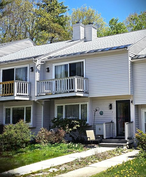Photo of 69 Birch Glen Drive #7, Bennington, NH 03442 (MLS # 5090137)